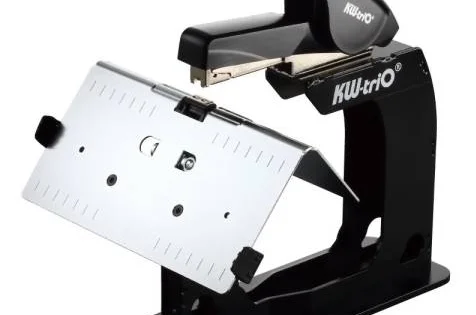 Akce Sešívač KW-Trio 58A3pro sedlové šití, 40listů, černý